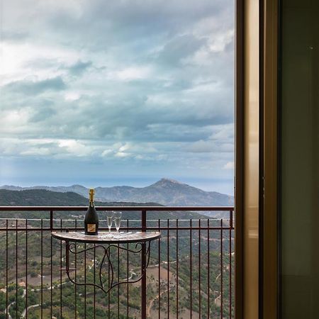 Casa Vacanze Dell'Angelo San Mauro Castelverde Екстериор снимка