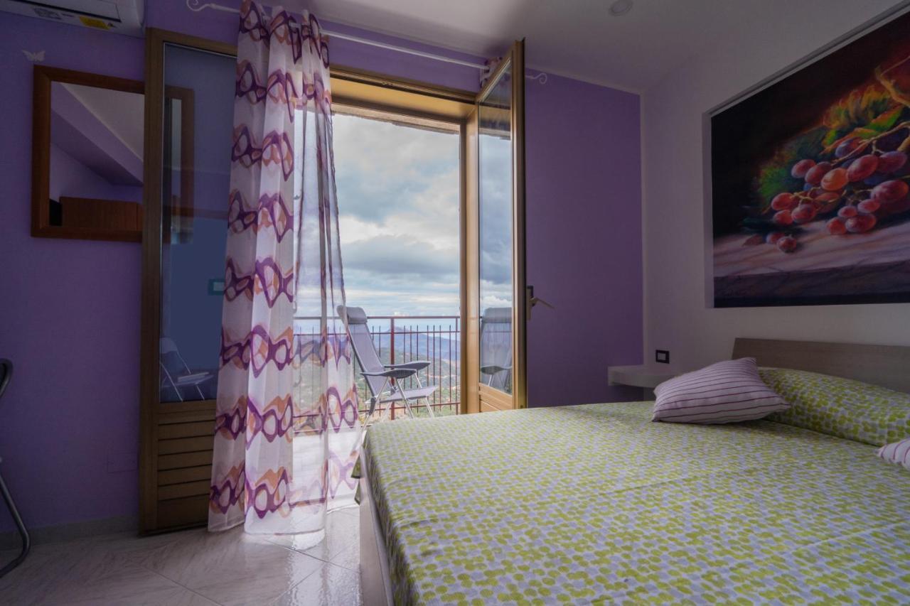 Casa Vacanze Dell'Angelo San Mauro Castelverde Екстериор снимка