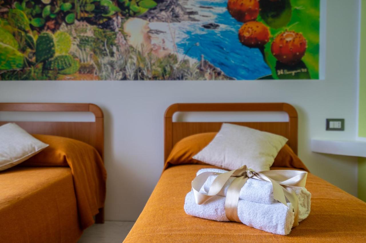 Casa Vacanze Dell'Angelo San Mauro Castelverde Екстериор снимка